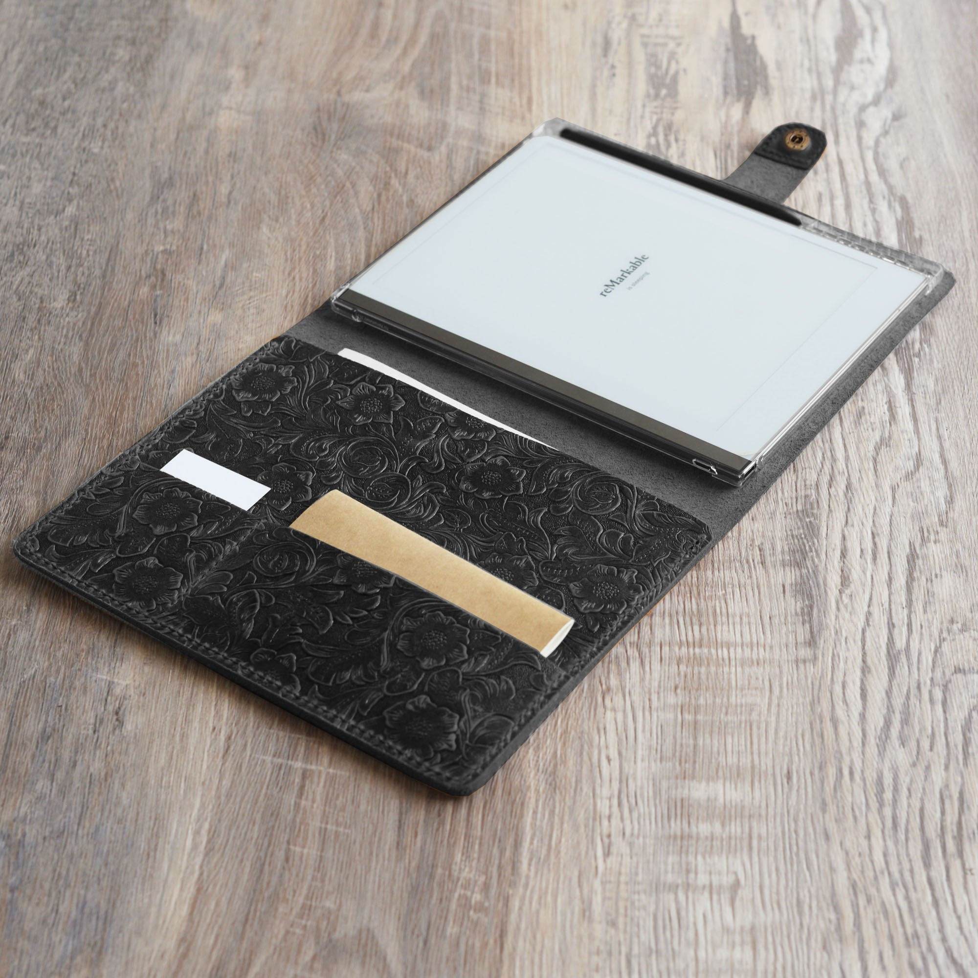 personalized-leather-case-for-remarkable-tablet-tooled-leather-606-gmremarkable