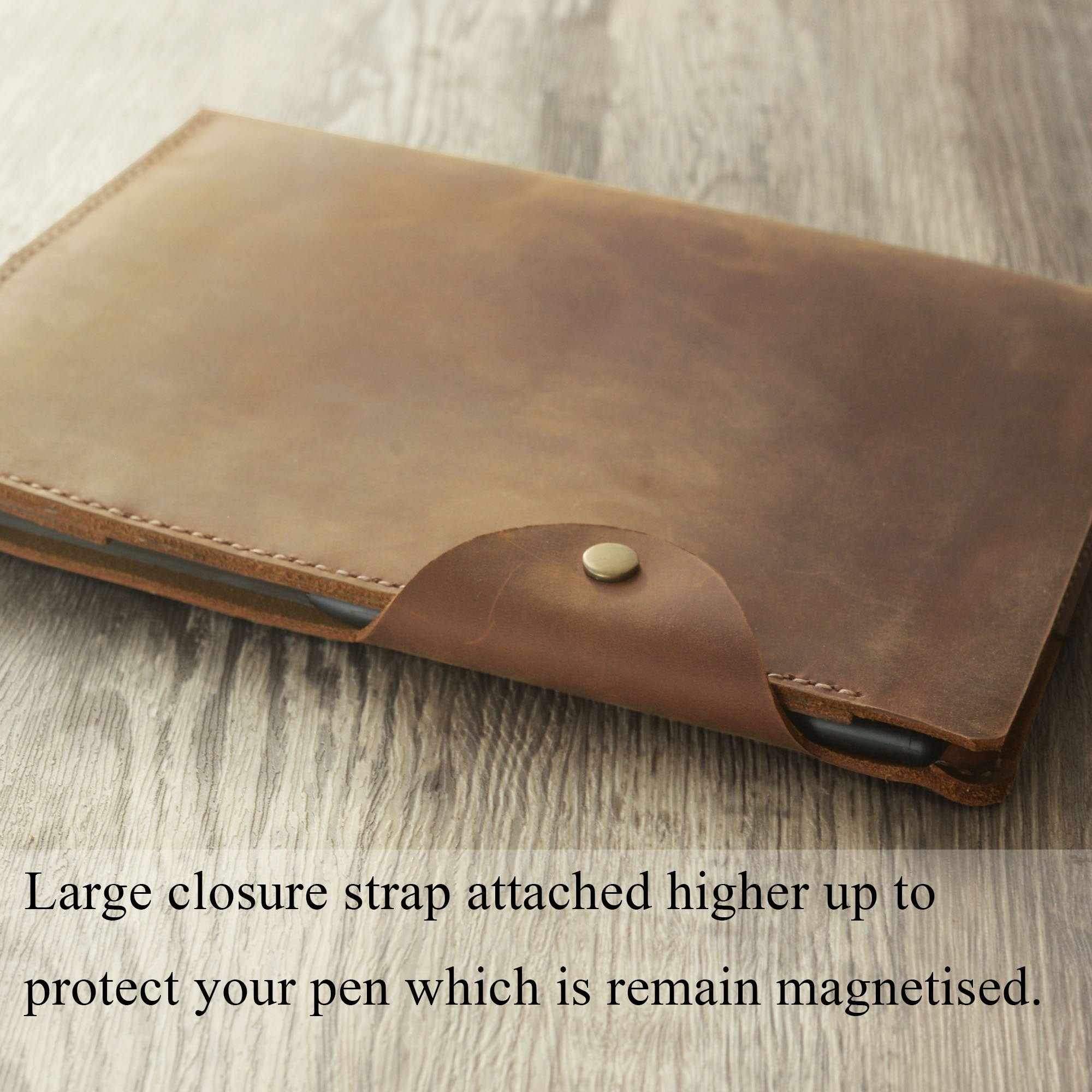 personalized-leather-remarkable-paper-pro-folio-with-pen-holder-distressed-leather-607p-gmremarkable
