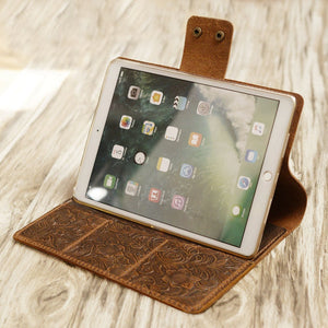 handmade-ipad-leather-portfolios-with-apple-pencil-holder-distressed-tooled-brown-601b-gm