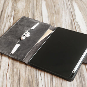 handmade-ipad-leather-portfolios-with-apple-pencil-holder-601cp2-distressed-grey-gm