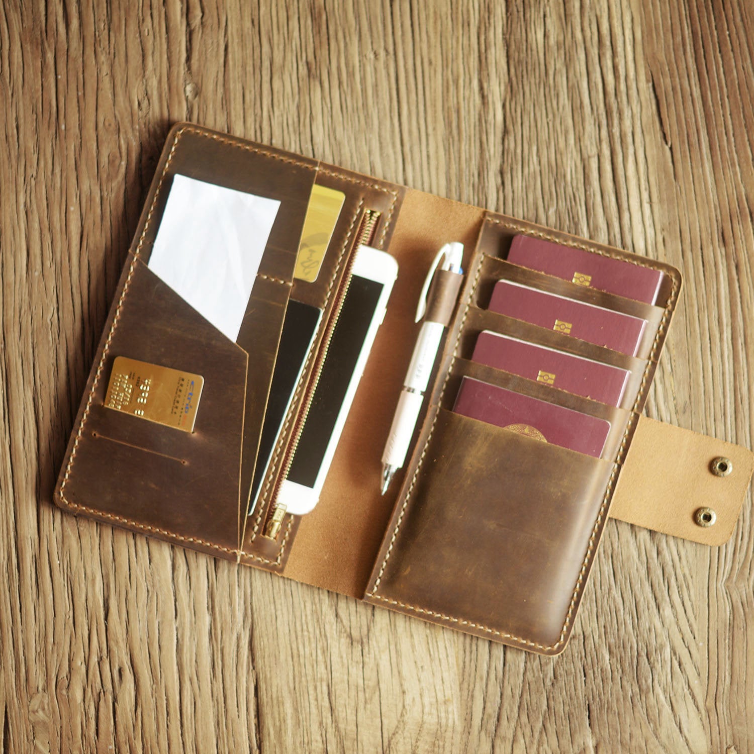 arpera genuine leather family passport holder for 6 passports