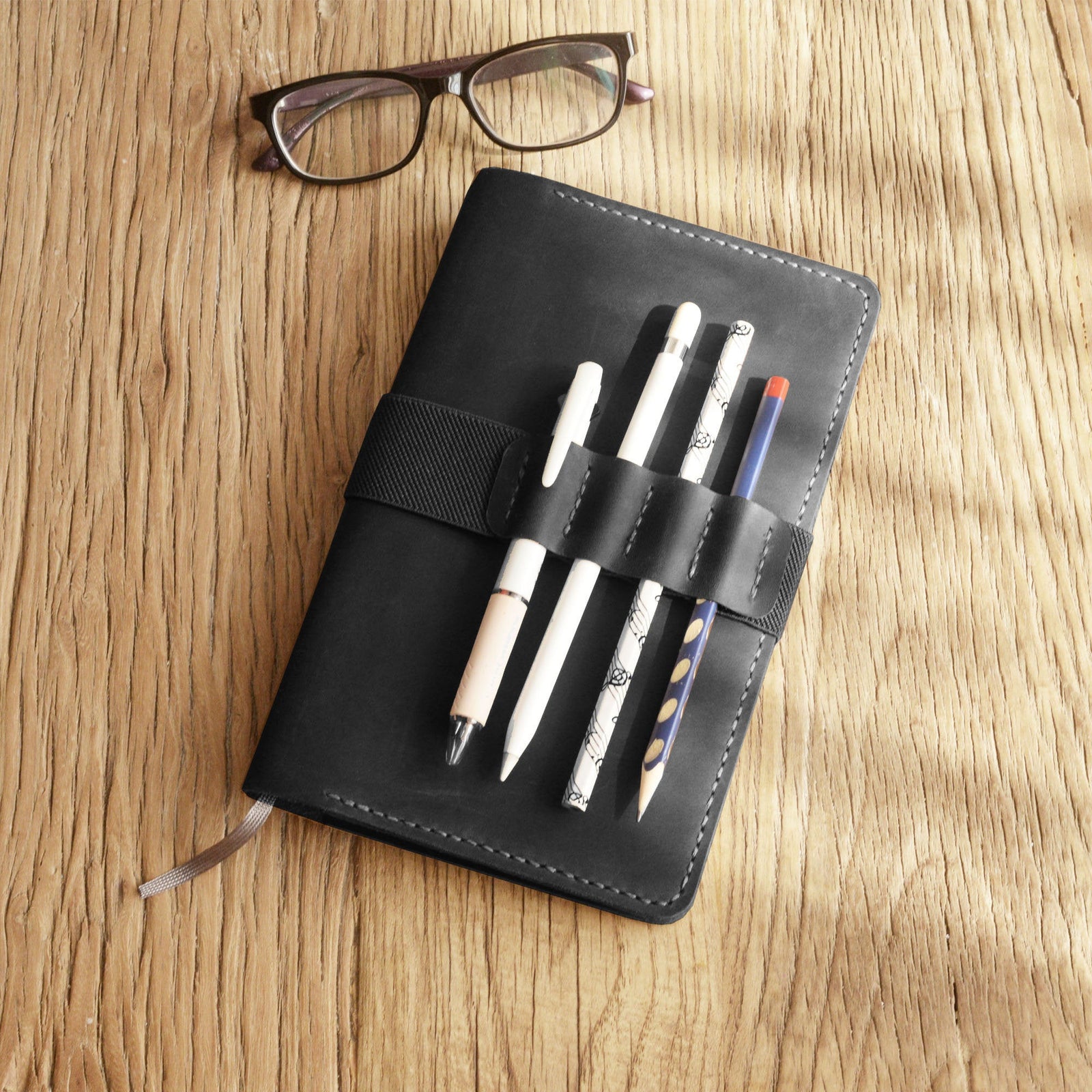 Personalized Leather Cover for Classic Moleskine Large size - Black 